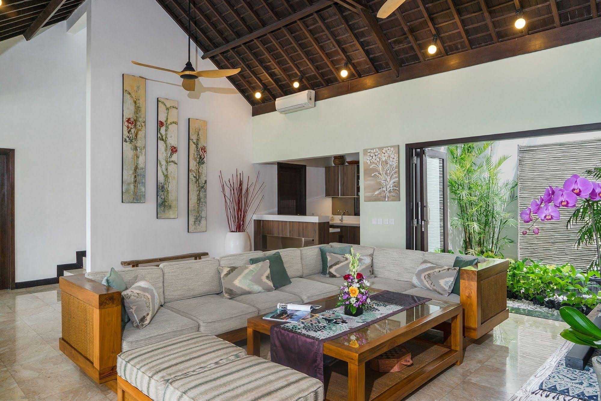 Benoa Bay Villas By Premier Hospitality Asia นูซาดูอา ภายนอก รูปภาพ